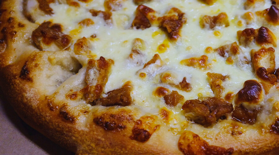 Small Chicken Finger Pizza (Choose plain, Mild, Med, Hot, BBQ)